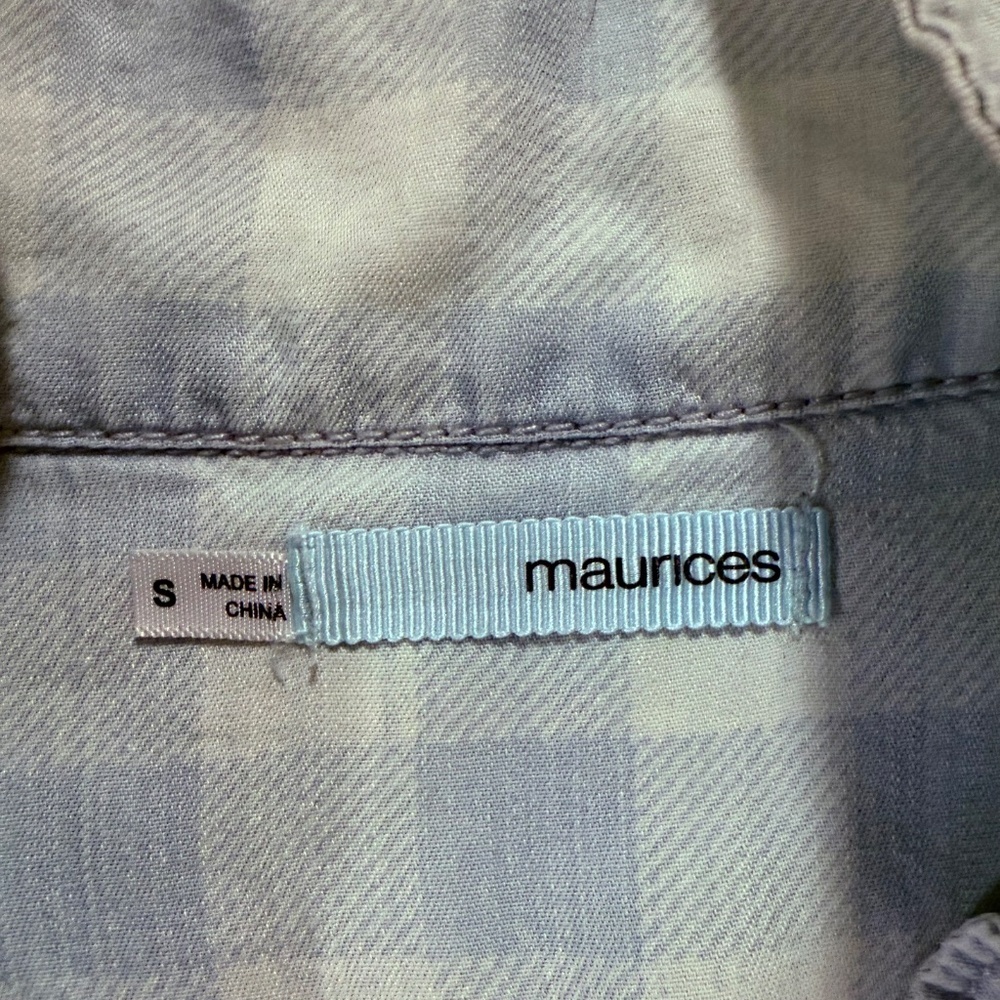 Two Maurice’s shirts - Picture 3 of 3